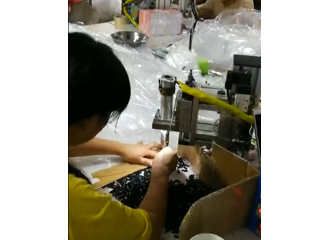 FS-6060氣動點珠機應用