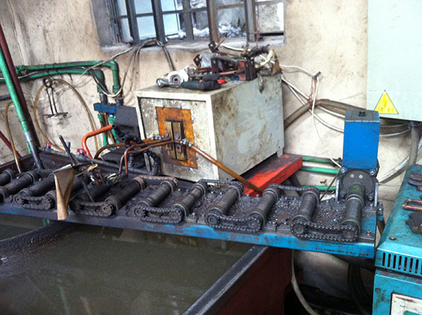 齒排連續(xù)淬火