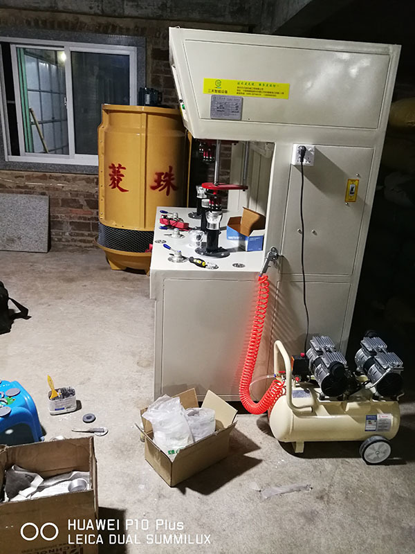 釬焊機(jī)現(xiàn)場(chǎng)